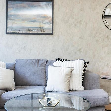 Trendy 4 Bed Apartment Near Vibrant Shoreditch W Balcony And Walking Distance To Tube London Exterior foto